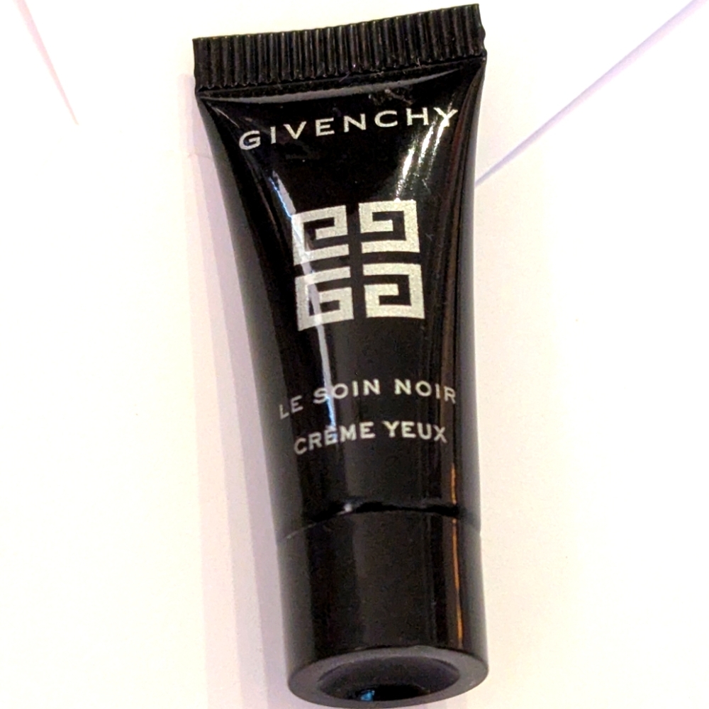 Givenchy Le Soin Noir Crème Yeux